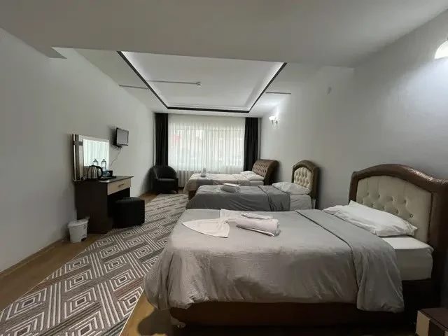 Beş Kişilik Oda